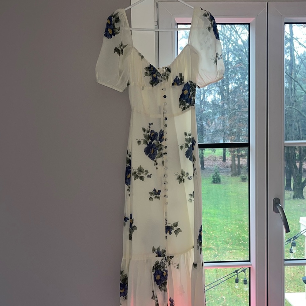Stunning Reformation Dress - Charlee in Macadamia